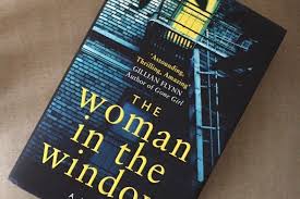 Finn, el traductor de su idioma original de este libro es anuvela su andadura comenzó en los años sesenta impulsada por juan grijalbo y tiene su sede en barcelona. Fecha De Estreno De La Mujer En La Ventana Lo Nuevo De Joe Wright Aullidos Com