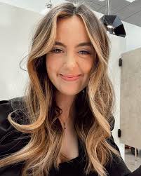 Amanda Bowes (@amanda_rumorssalonaz) • Instagram photos and videos