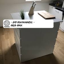 Zu Wenig Stauraum In Der Kuche So Kannst Du Dir Fur Wenig Geld Und Ganz Einfach Eine Kucheninsel Aus Zwei Ikea Ko Diy Kucheninsel Kucheninsel Ikea Kucheninsel
