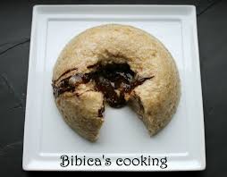 Bolwcake Au Coeur Coulant Au Chocolat Noir Haut Coupe