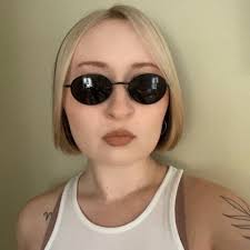 Camille Singer (@CamilleASinger)