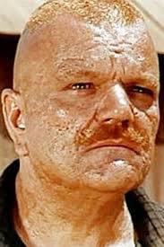 Reparto de Un sudario a la medida (película 1969). Dirigida por José María  Elorrieta