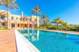 Majestic Moorish Property For Sale In Albufeira Algarve Portugal D Http Htl Li Hkyg30i0rmf By Luximos Christies Immobilier Bord De Mer Portugal