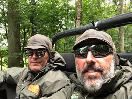 Met 13.300 kilometer Peking-Parijs achter de kiezen: “We verlangen naar  groot pak Belgische frieten met mayonaise en een pint”