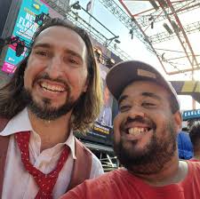 Leaves may be falling, but our cakes are rising 🍂🎂