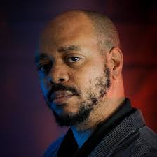 Would like some thoughts: Is £1 (about $1.20) a reasonable price to charge  for a 20 page comic book? Planning