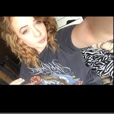 Alyse Hill's Instagram, Twitter & Facebook