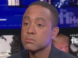 Language Expert: Donald Trump's Way Of Speaking Is "Oddly Adolescent"