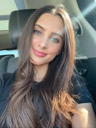 Sydney Ewing Moniot (@sydneyeewing) • Instagram photos and videos