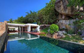 In diesem artikel will ich als alternative zum taxi einige tipps zum thema einen roller auf koh samui mieten geben Luxushotels Strandvillen Asien Bali Thailand Luxusurlaub Domizile Reisen