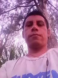 Messi y Cristiano viendo como se...