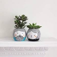 Farklı türde olan saksılarımızı simli simsiz altın rengine. Saksi Nasil Boyanir Birbirinden Farkli Saksi Boyama Fikirleri