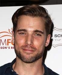 Image From Http Hairstyles Thehairstyler Com Hairstyle Views Front View Images 10577 Original Dustin Milliga Celebrities Male Dustin Milligan Mens Hairstyles