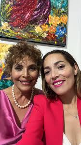 Deseo todo el éxito a mi querida Doris Arellano por la Inauguración del  Espacio Jalatlaco; ha sido un gusto el acompañarla en el inicio de esta  nueva etapa. ¡Enhorabuena!