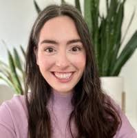 Liz Quick's Instagram, Twitter & Facebook