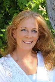 Wendy Hopper's Instagram, Twitter & Facebook