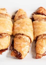 Press crescent rolls into the bottom of a. Easy Cinnamon Sugar Crescent Rolls 20 Minutes I Heart Naptime
