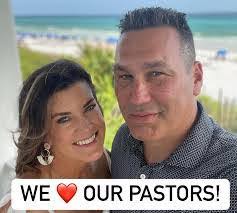 Julie Copple's Instagram, Twitter & Facebook