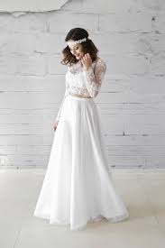 Als professionsale onlie shop für brautkleider verkaufen wir alle kleider mit top qualität und günstigem preis. Zweiteiliges Brautkleid Bauchfrei Tolle Kreation Im Boho Abendkleid
