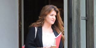 Marlène schiappa n'avait que 19 ans lorsqu'elle a rencontré celui qui deviendra son mari trois ans en effet, marlène schiappa a délégué nombreuses de ses tâches à son mari depuis son poste de. Marlene Schiappa Porte Plainte Apres Des Menaces Proferees Sous Ses Fenetres En Pleine Nuit