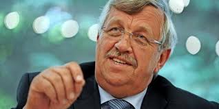 Select from premium cdu politiker of the highest quality. Ermordeter Cdu Politiker Walter Lubcke Mit Hochster Auszeichnung Hessens Geehrt
