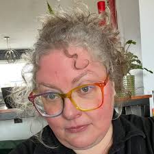 Marisa Tomei의 법원 장면 내 사촌 비니는 내 머릿속에 공짜로 임대하고 살고 있다.