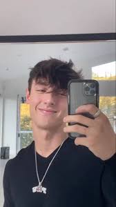 Bryce hall's tweets came as a surprise to many fans because his relationship with addison rae was already over in the public eye. Pin By Alice On Bg In 2021 Bryce Hall Hall Wallpaper Hall