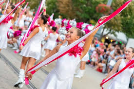 Hat raklapnyi tankönyv érkezett a debreceni iskolába. 40 Eves A Debreceni Majorette Egyuttes Fonixinfo