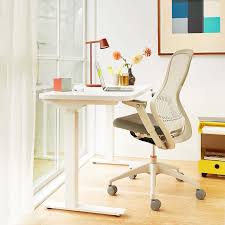 Depending on your personal height and level of comfort, adjust the seat slightly higher or lower, but don't vary too much from the desk height/elbow ratio since you want to be ergonomically correct when sitting at a. 17 Height Adjustable Desks For Standing In 2021 Architectural Digest