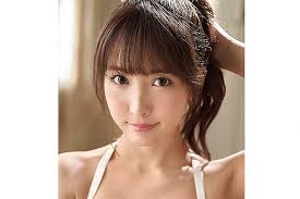 데뷔작은 muteki에서 발매되었으며 발매일은 2015년 6월 1일. ä¸ä¸æ äº ç¾ãã¹ãã¨ãã³ãã'è¦ãã Flash ãªãã·ã§ããã« å°ããã¦ç¥ããã ã®å£° ã©ã¤ããã¢ãã¥ã¼ã¹