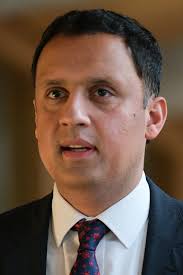 Anas Sarwar rebukes Labour lord for post about Yousaf and wife