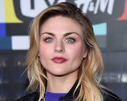 More than 20 years after kurt cobain was found dead in his seattle home, courtney love and their daughter, frances bean, are still fighting to disclosure would not only exacerbate the post traumatic stress frances bean cobain has suffered since childhood but physically endanger her and her. How Frances Bean Cobain Spends Her Father S Money Radio X