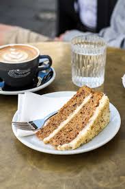 Kaffeerosterei Man Vs Machine In Munchen Lebensmittel Essen Essen Kaffee Und Kuchen