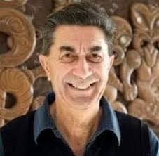 It was with extreme sadness that I read this panui saying that our  colleague Professor Angus Hikairo MacFarlane had passed away today.