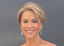 Giselle Fernandez's Instagram, Twitter & Facebook