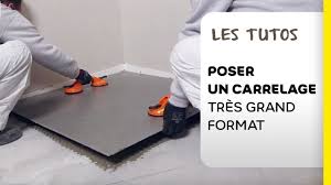 Prix pose carrelage au 2 ou encore l'œil nu et passent par l'extérieur. Comment Poser Un Carrelage Tres Grand Format Et Mince Sur Un Sol Neuf Les Tutos Weber Youtube