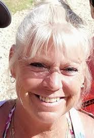 Joanne Healey's Instagram, Twitter & Facebook