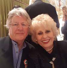 Ila 1974 the pendragon legend: Esztergalyos Cecilia Rajongoi Oldal Home Facebook
