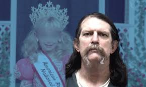 Quién mató a JonBenét? Reportan desaparición de asesino confeso de la niña  reina de belleza