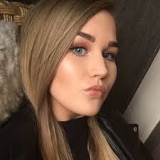 Eloise Rose (@EloiseOneill)