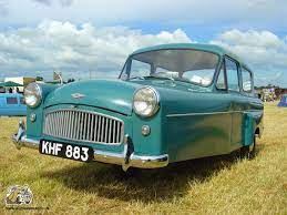 Pictures Of Old Cars Classic Car Wallpaper Free Wallpapers To Download Featuring Old Cars Best Classic Cars Classic Cars Old Cars