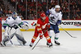 Estadísticas de los partidos calgary flames vs vancouver canucks 19 mayo 2021. Preview Calgary Flames Vs Vancouver Canucks 10 5 19 2 82 Flames Look To Avoid 0 2 Start Matchsticks And Gasoline
