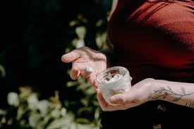 Creme Solaire Minerale Diy Les Trappeuses Recipe In 2020