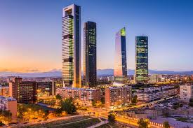 Café de especialidad, bizcochos de masa madre, vinos naturales, quesos de autor. Spain Perfect Shopping Destination Travel Tax Free
