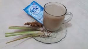 Wedang jahe minuman tradisional dengan sedikit kreasi akan mampu disuguhkan dengan kehangatan yang lengkap. 5 Resep Susu Rempah Yang Gampang Bikin Tubuh Segar Dan Bugar