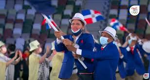 La dominicana marileidy paulino se convirtió hoy en la tercera velocista latinoamericana en escalar el podio del evento de los 400 planos femeninos de unos juegos olímpicos al atrapar la medalla de plata en el estadio nacional de tokio. La Delegacion Dominicana Participo Hoy En El Desfile De Inauguracion De Los Juegos Olimpicos De Tokio Arcodelsur