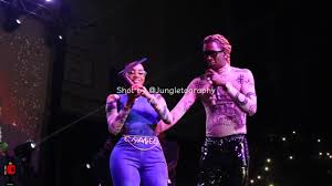Young Thug Gifts Girlfriend Karlae With New Ysl Chain At Morehouse Homecoming Youtube