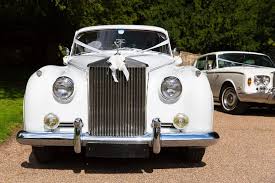 Coches para boda, el clásico del verano!! Coches Decorados Para Bodas Grandes Ideas Para Tu Enlace Bezzia