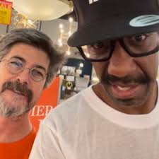 Leah Guy (@leahsburton)