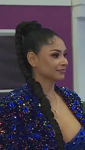 En Su Tercer Aniversario Se Divorcio De Ella